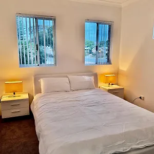 43 Drew Road Ardross Wa 6153 Bed & Breakfast