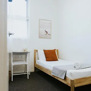 Hostel Life In Byron