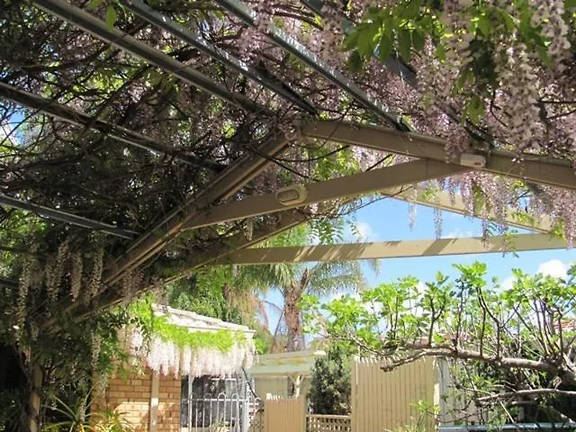 Astoria Retreat Bed & Breakfast Perth