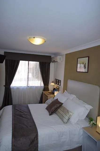 ****  Astoria Retreat Bed & Breakfast Perth Australia