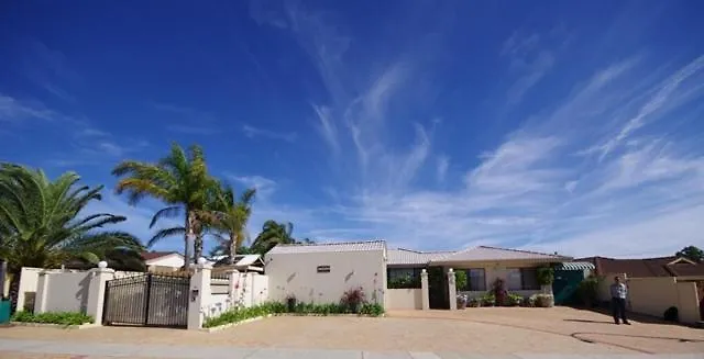 Astoria Retreat Bed & Breakfast Perth 4*,