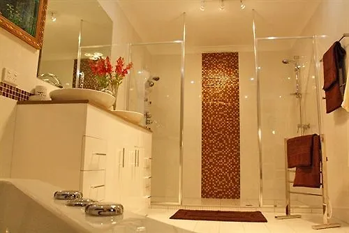 ****  Astoria Retreat Bed & Breakfast Perth Australia