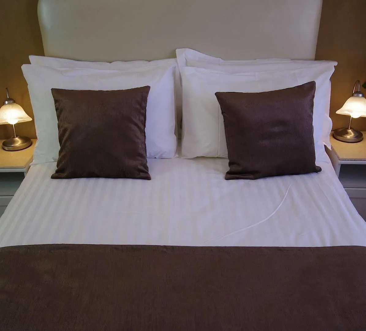 Astoria Retreat Bed & Breakfast Perth 4*,